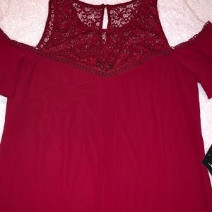 Red Flowy dress w/lace detail